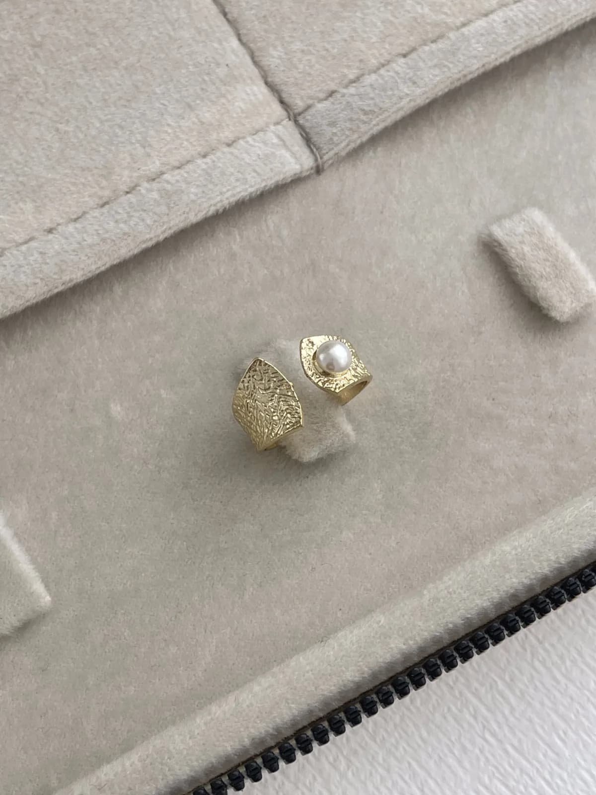 Özel Seri Desenli Geometrik Tasarım İnci Detay Ayarlanabilir Gold Yüzük
