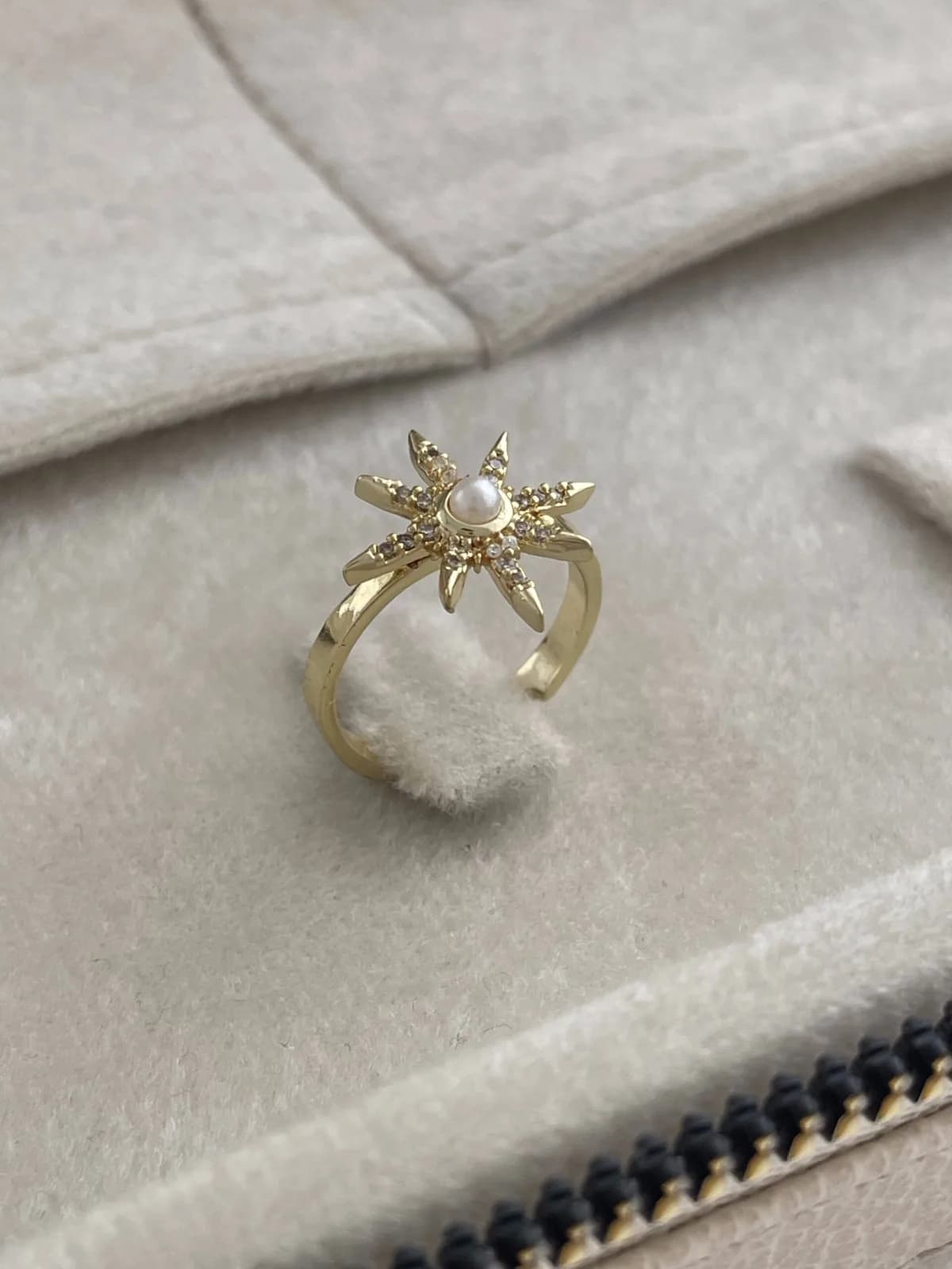 Özel Seri Zirkon Taşlı Yıldız Tasarım İnci Detay Ayarlanabilir Gold Yüzük