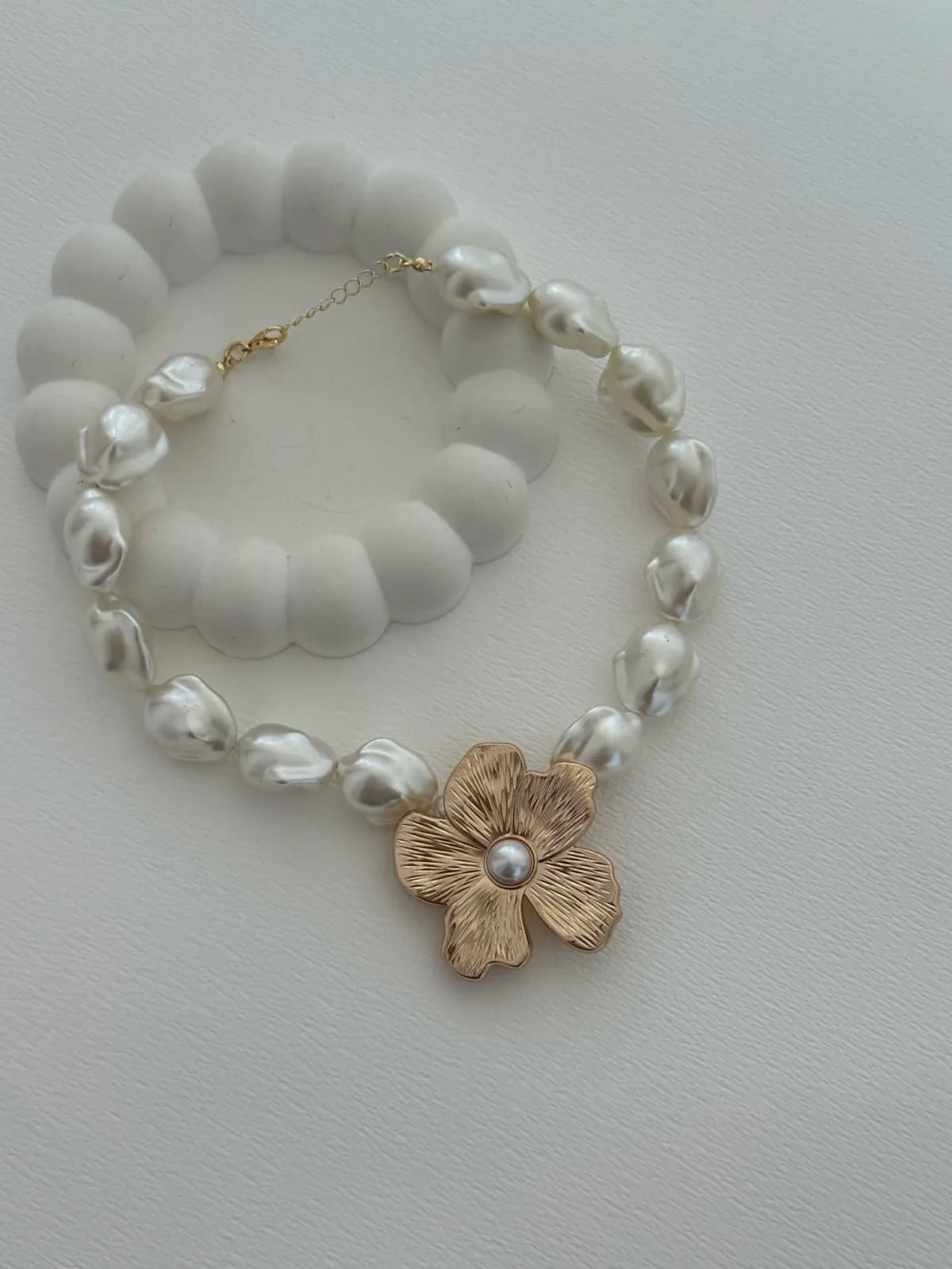 Özel Seri Gold Çiçek Büyük Barok İnci Choker Kolye