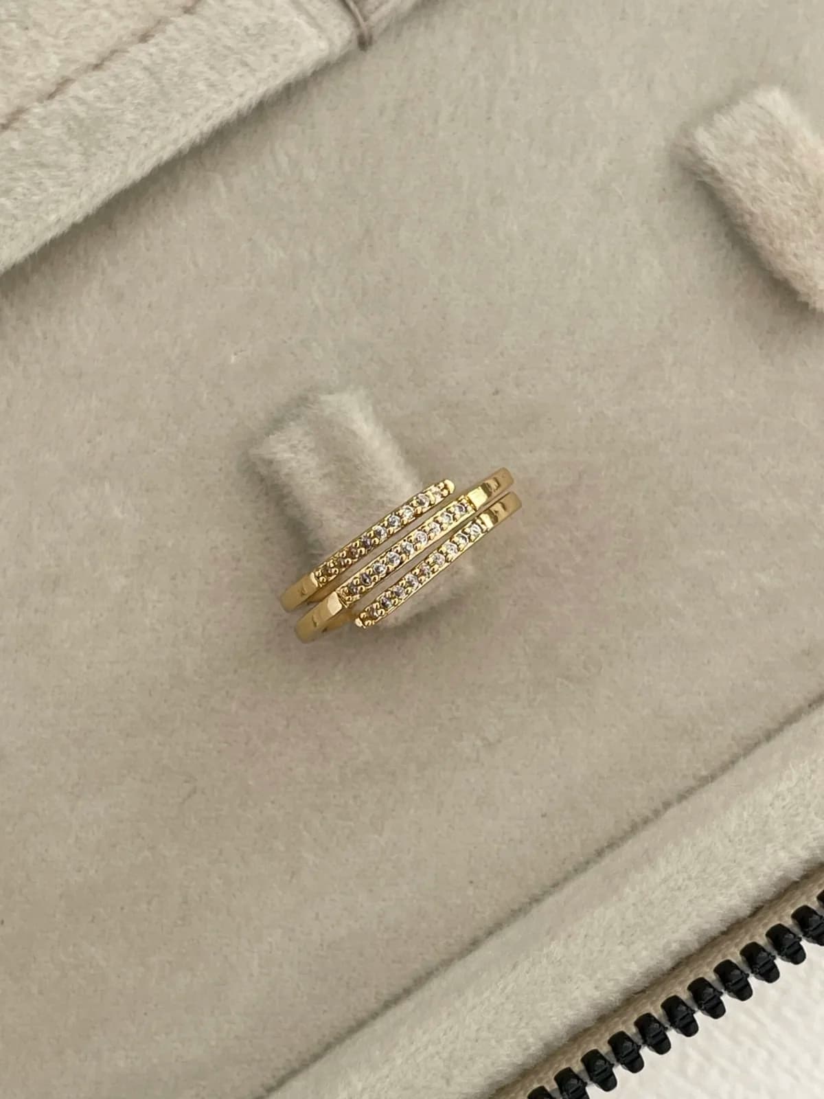 Özel Seri Zirkon Taş Üçlü Sarmal Tasarım Ayarlanabilir Gold Yüzük