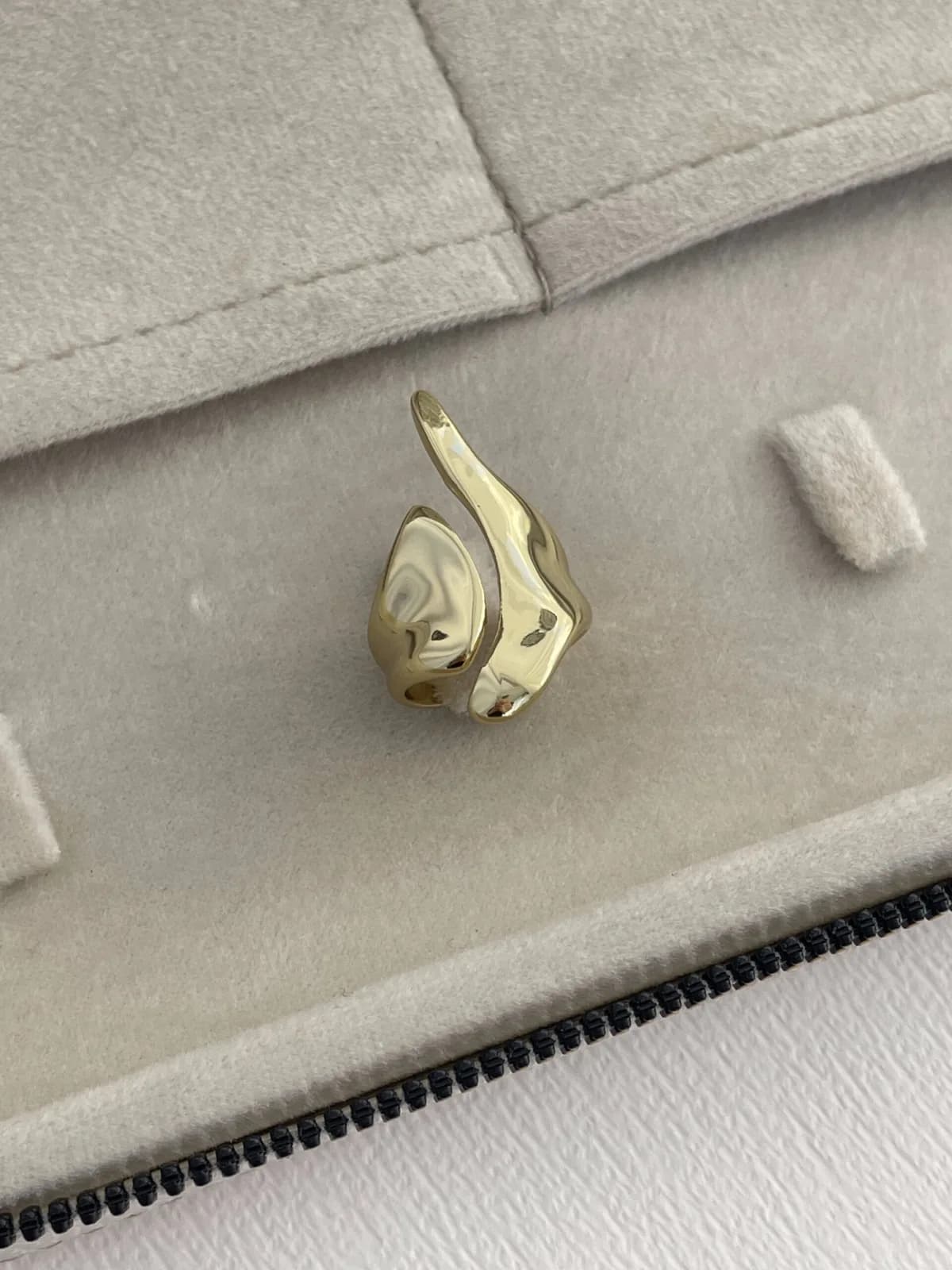 Özel Seri Soyut Tasarım Ayarlanabilir Gold Yüzük