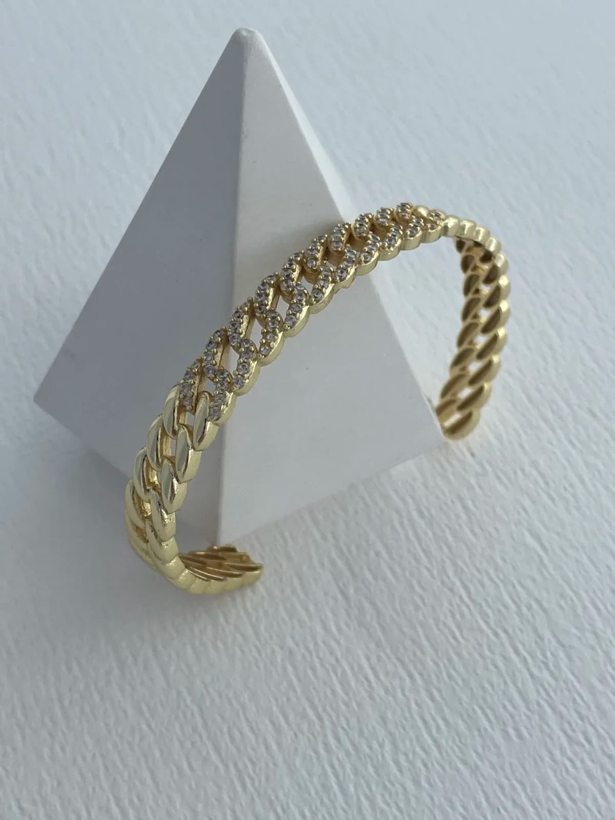 Özel Seri Zirkon Taşlı Gurmet Tasarım Sıkıştırılabilir Gold Bileklik
